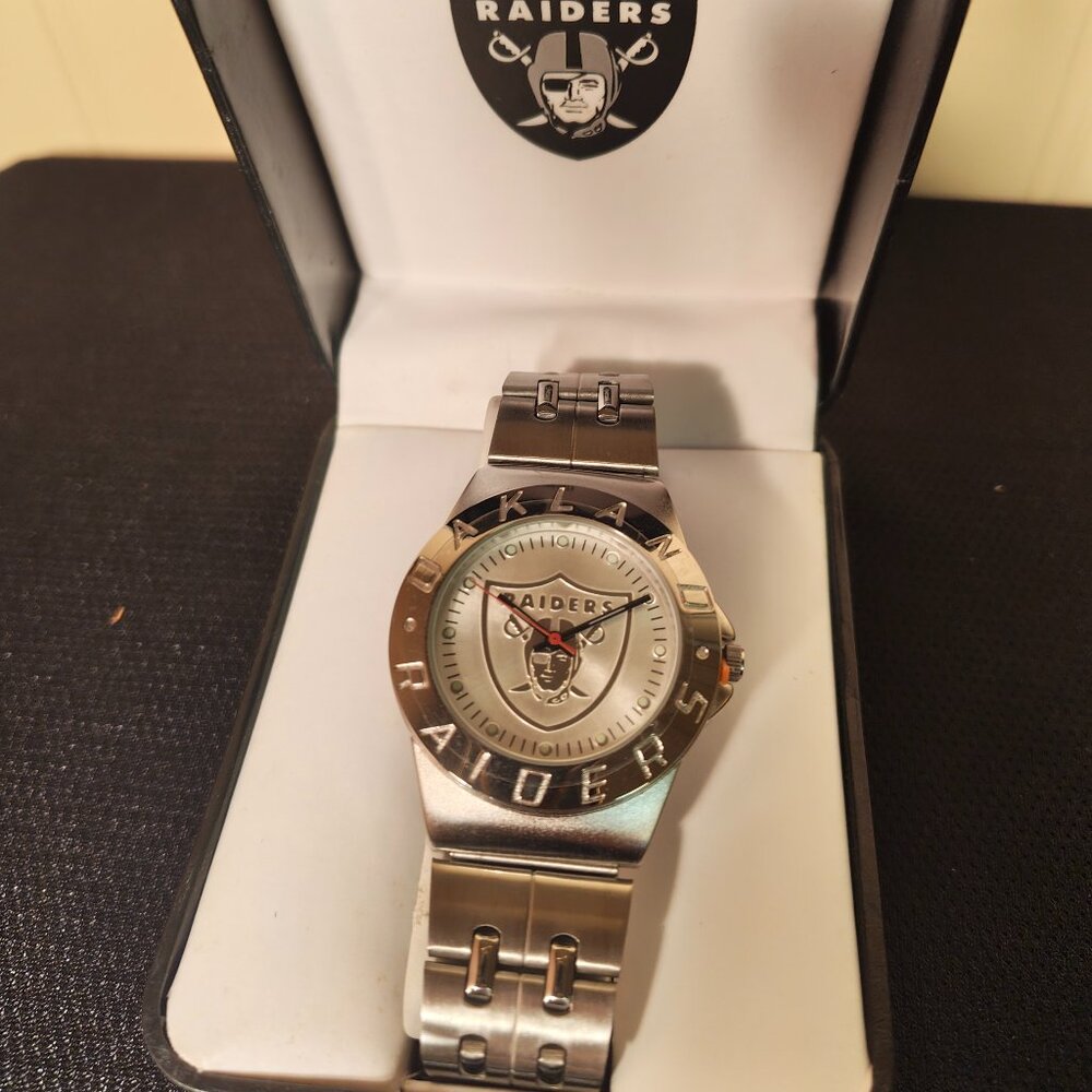 Game Time NFL Men's Competitor Series Oakland Raiders Stainless Steel Link Watch